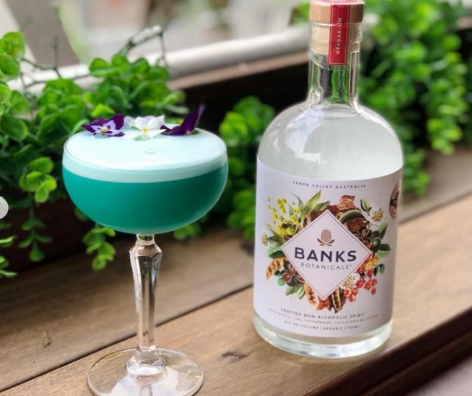 Banks Botanicals alcohol-free gin. Banks Botanicals non-alcoholic Spirit is zero-alcohol (0% ABV), sugar free and gluten-free. Shop with confidence at High Vibes Drinks, the alcohol-free specialist in Warrandyte, Melbourne. Award winning and best low and no alcohol drinks. Banks Botanicals offer sophisticated, non-alcoholic, sugar-free options to love what you drink. Perfect non-alcoholic drink when pregnant or baby shower. Perfect for non-alcoholic cocktails and corporate events.