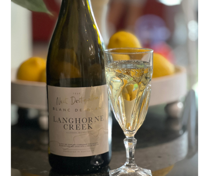 The Next Destination Langhorne Creek Blanc de Blanc presents a dry character, with delightful notes citrus. Next Destination alcohol free wines are vegan, natural and low in sugar. Next Destination Blanc de blanc is the best-selling no and low wine, best na wine. Next Destination Blanc de Blanc Sans Drinks is a five star customer review wine which is best on market. Available in Melbourne, Victoria, Warrandyte from High Vibes Drinks. Next Destination Wines are award winning and premium zero alcohol wines